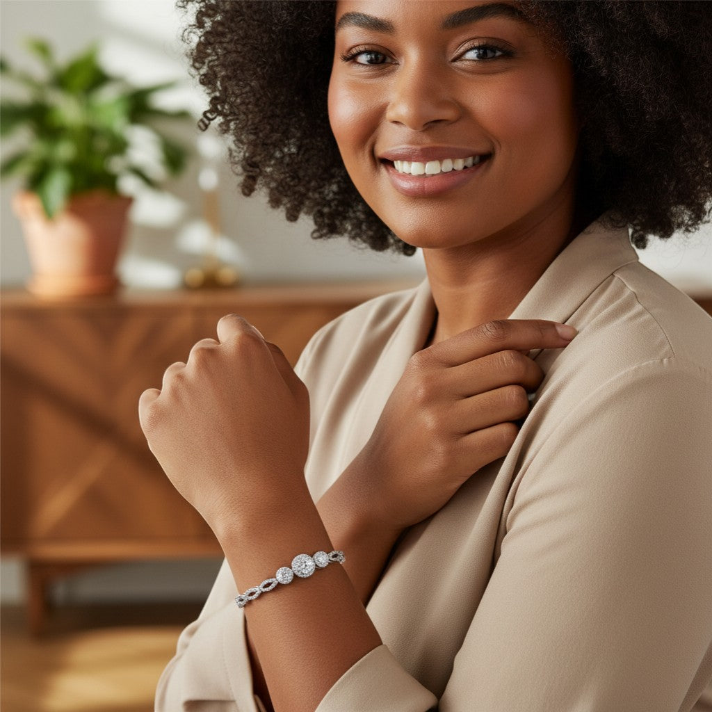 Perlizia 1-carat moissanite tennis bracelet with triple halo center and infinity links, platinum-plated S925 sterling silver.